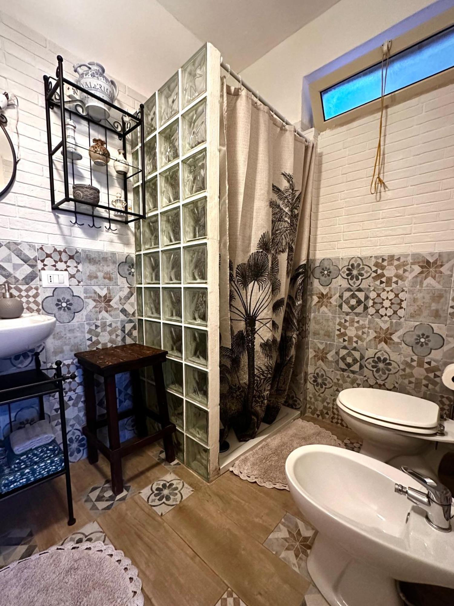 Casa Perciata - Locazione Turistica Apartment Mondello Ngoại thất bức ảnh